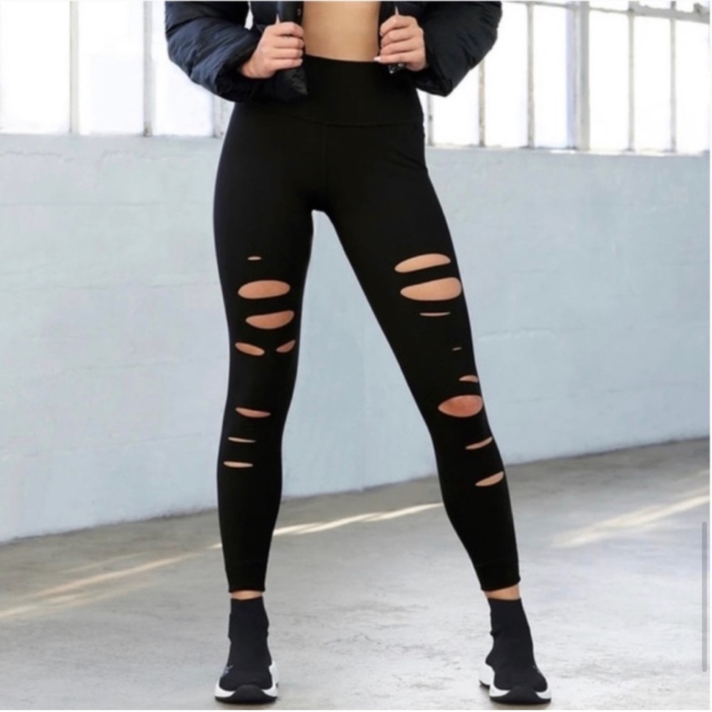 ALO Yoga High-Waist Ripped Warrior Legging Black Small Athleisure